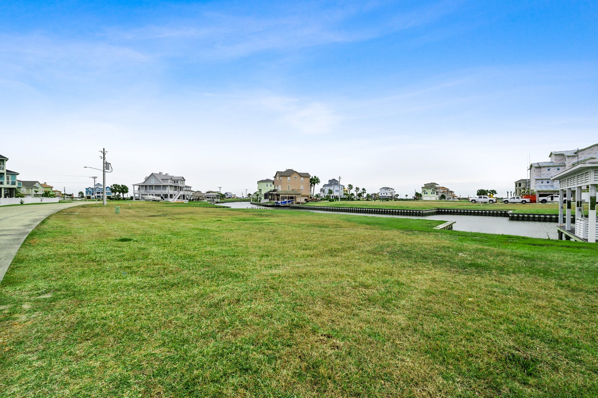 27 Isla Morada, Hitchcock, TX 77563 27 Isla Morada, Hitchcock, TX 77563