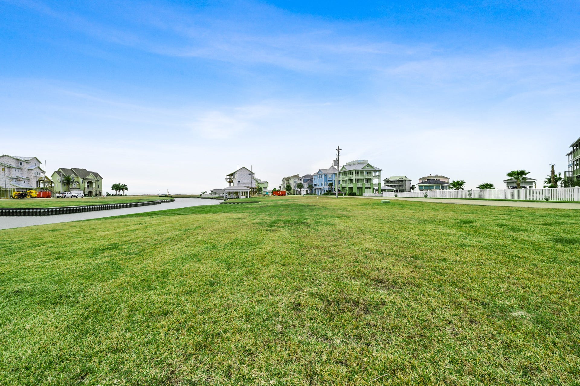 27 Isla Morada, Hitchcock, TX 77563 27 Isla Morada, Hitchcock, TX 77563