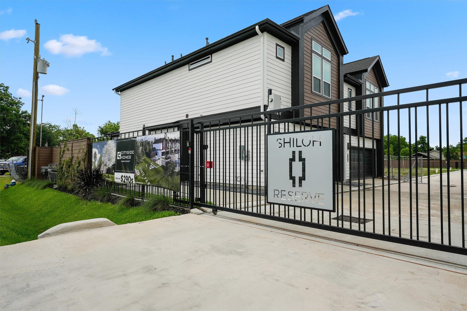 2110 Dewalt Street, #G, Houston, TX 77088 Private + Gated Community