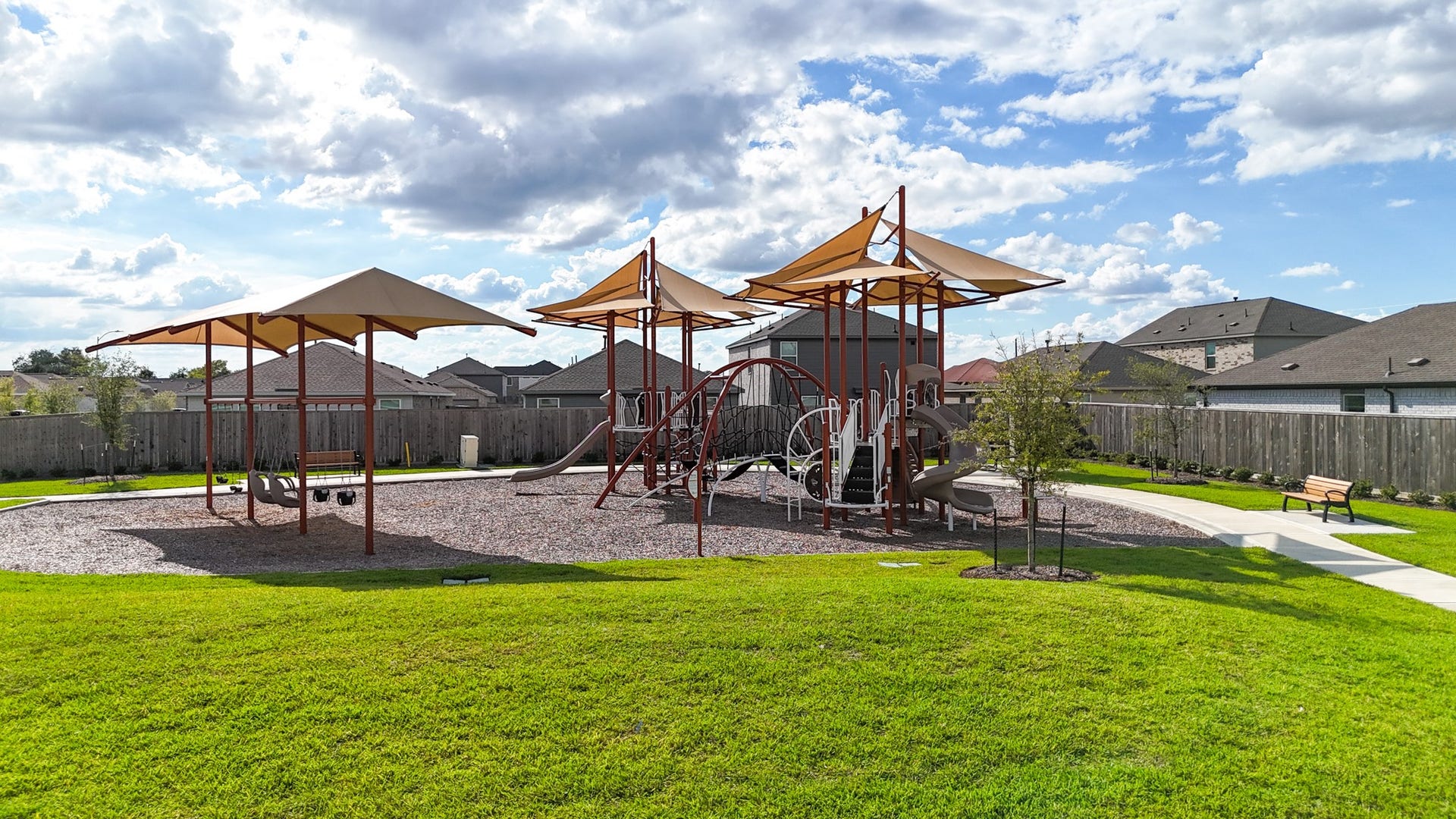 5806 Standpiper Loop, Baytown, TX 77521 The vibrant local park and playground facility located nearby, providing the ultimate environment for outdoor recreation and community fun!