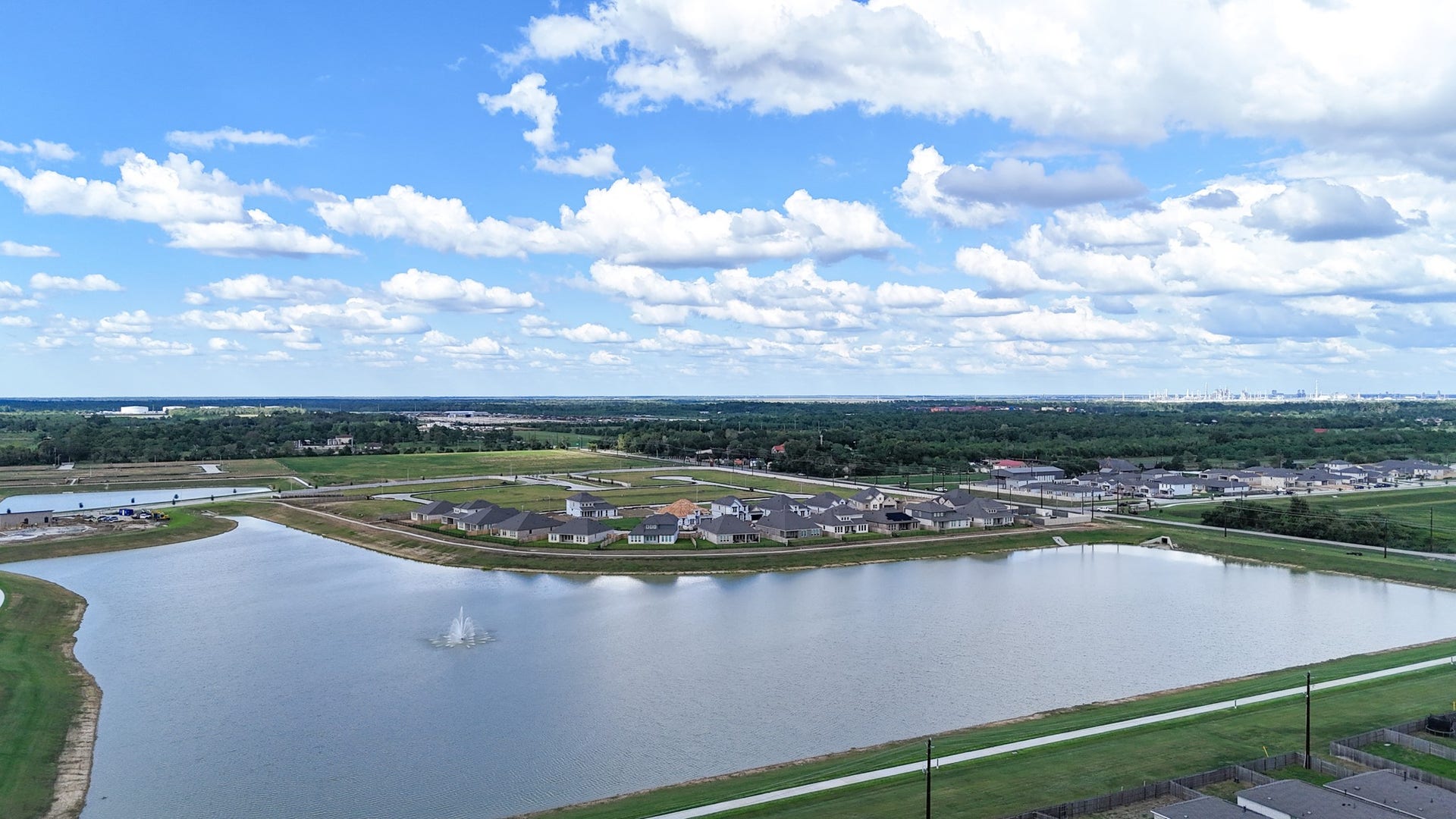 5806 Standpiper Loop, Baytown, TX 77521 5806 Standpiper Loop, Baytown, TX 77521