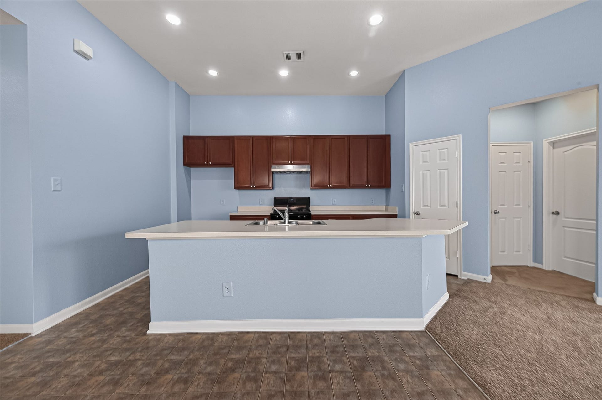 22506 Auburn Valley Lane, Katy, TX 77449 Kitchen with high ceilings and recess lighting