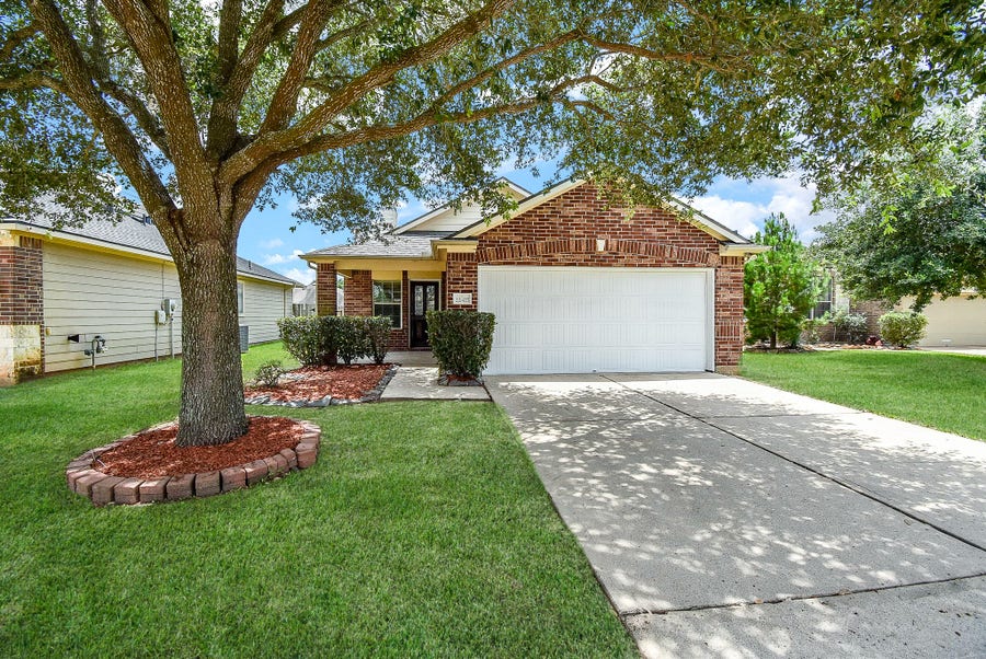 Property photo for 22427 Bellow Glen Drive, Katy, TX