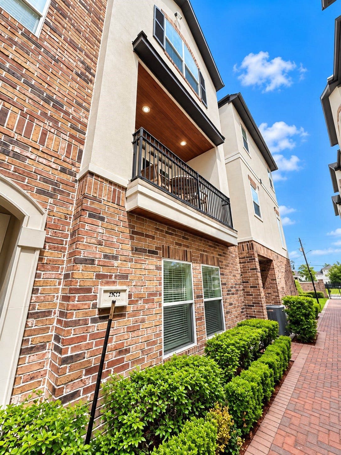 2822 Princeton Street, Houston, TX 77009 2822 Princeton Street, Houston, TX 77009
