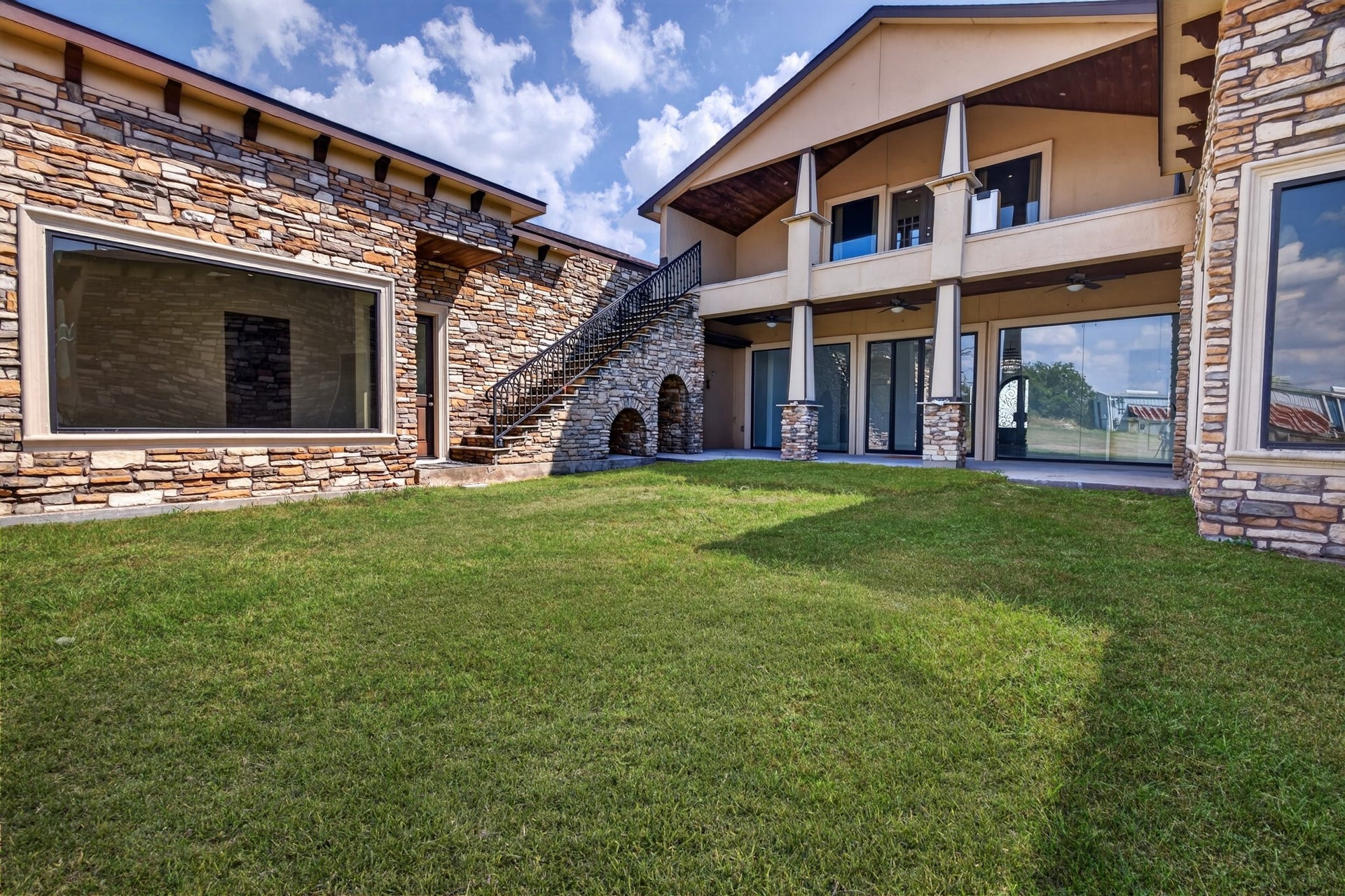 7348 Love Road, Fulshear, TX 77441 7348 Love Road, Fulshear, TX 77441