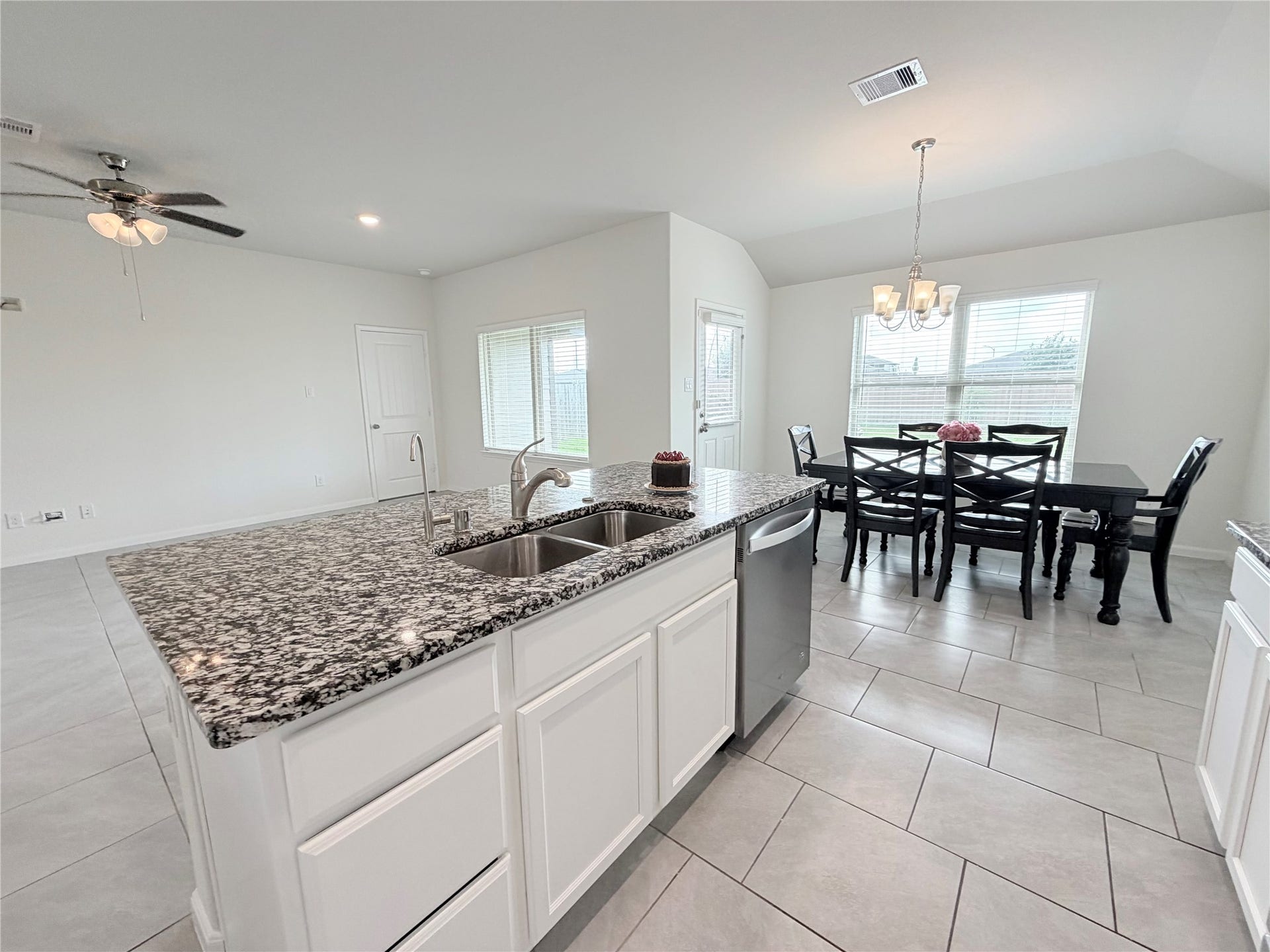 7410 Highland Chase Drive, Richmond, TX 77407