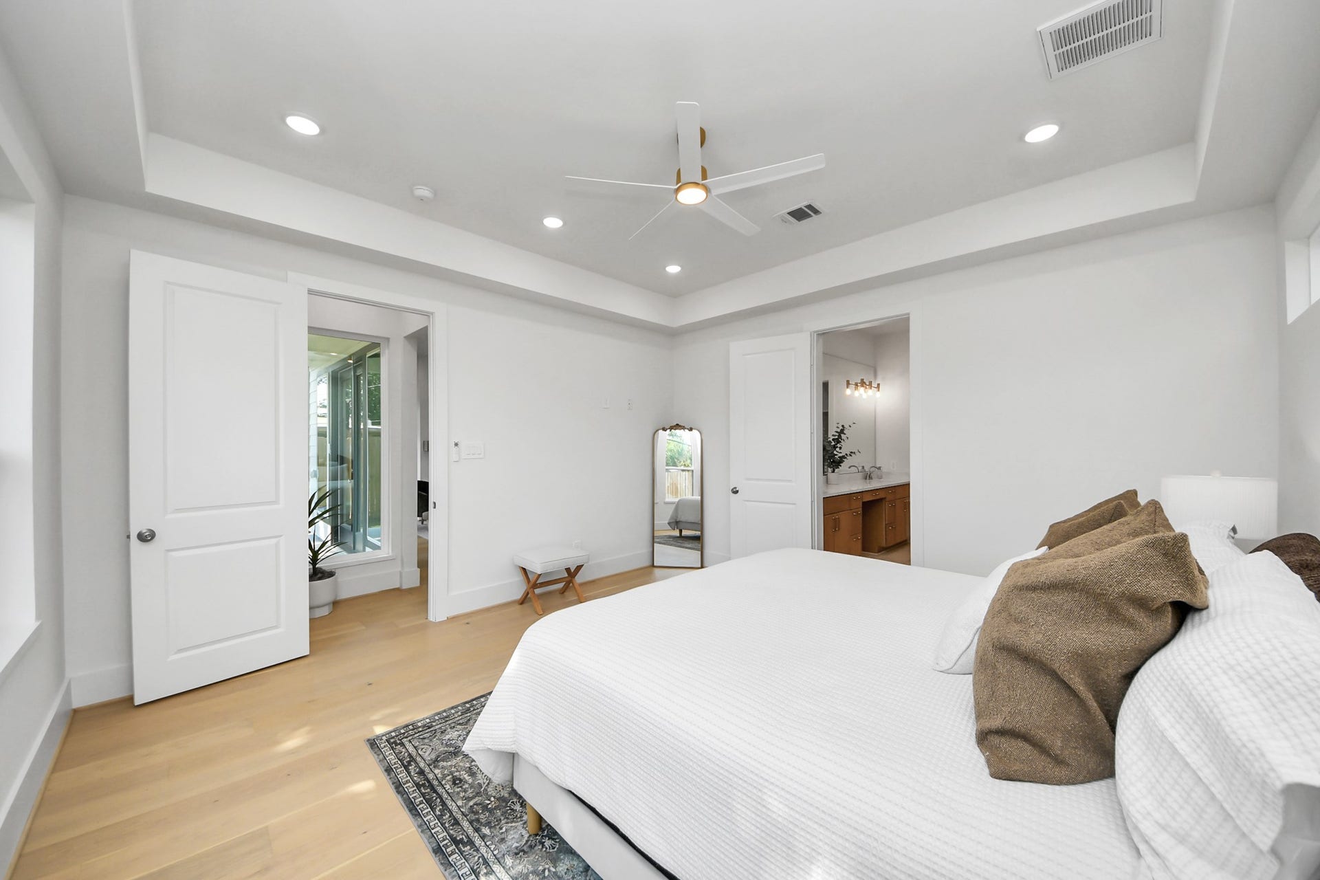 8521 Friendship Road, Houston, TX 77080 8521 Friendship Road, Houston, TX 77080