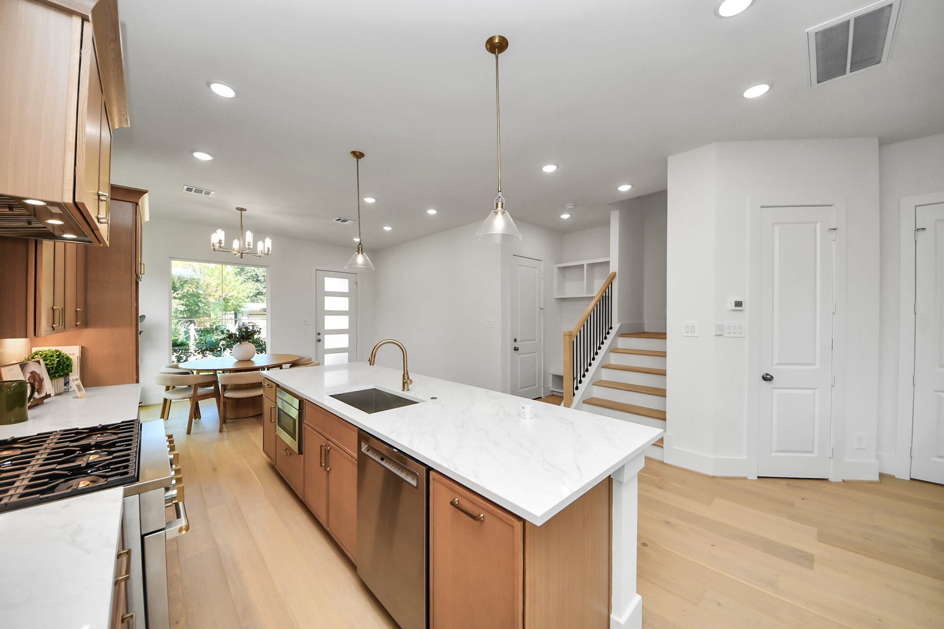 8521 Friendship Road, Houston, TX 77080 8521 Friendship Road, Houston, TX 77080