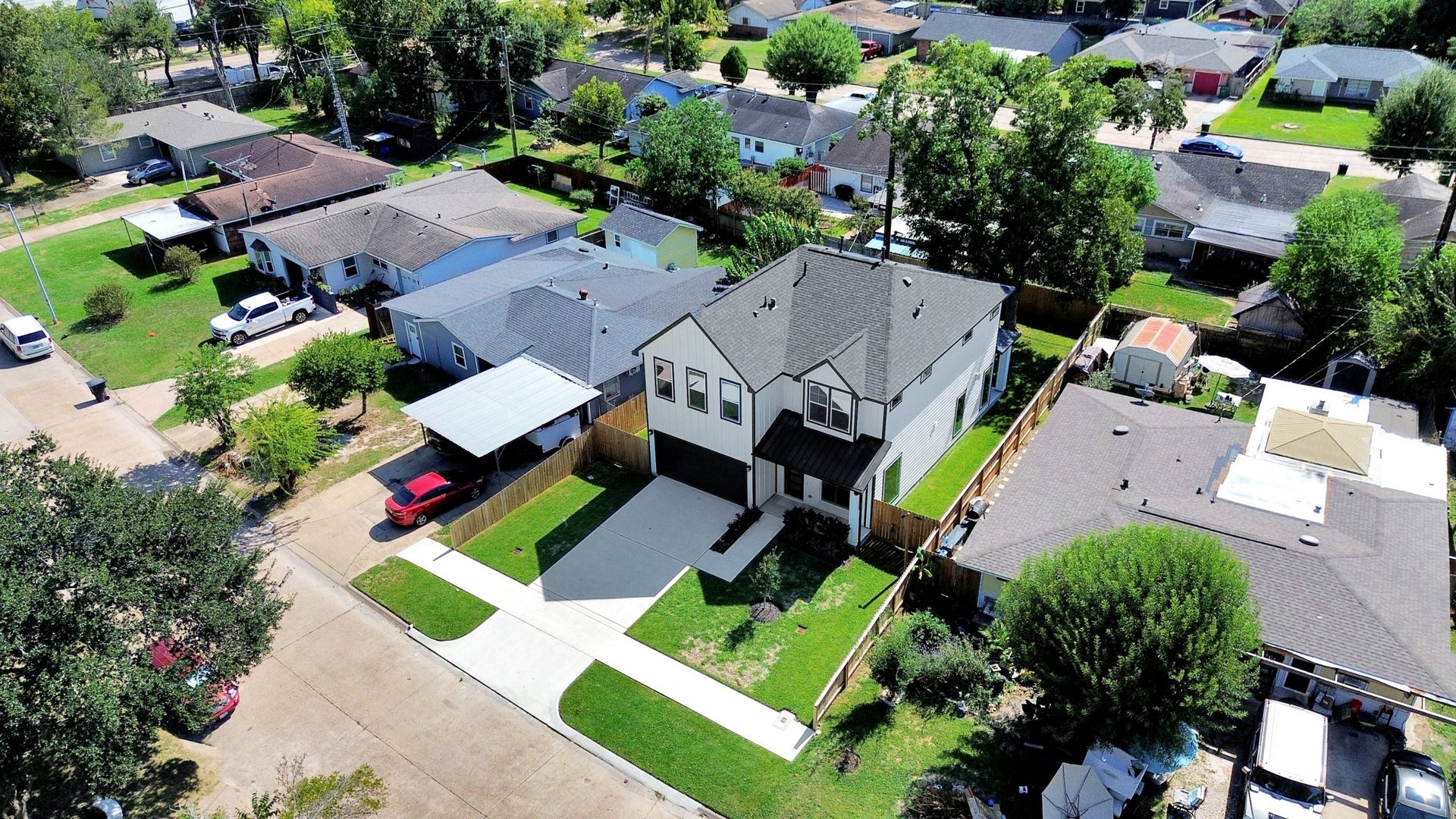 8521 Friendship Road, Houston, TX 77080 8521 Friendship Road, Houston, TX 77080