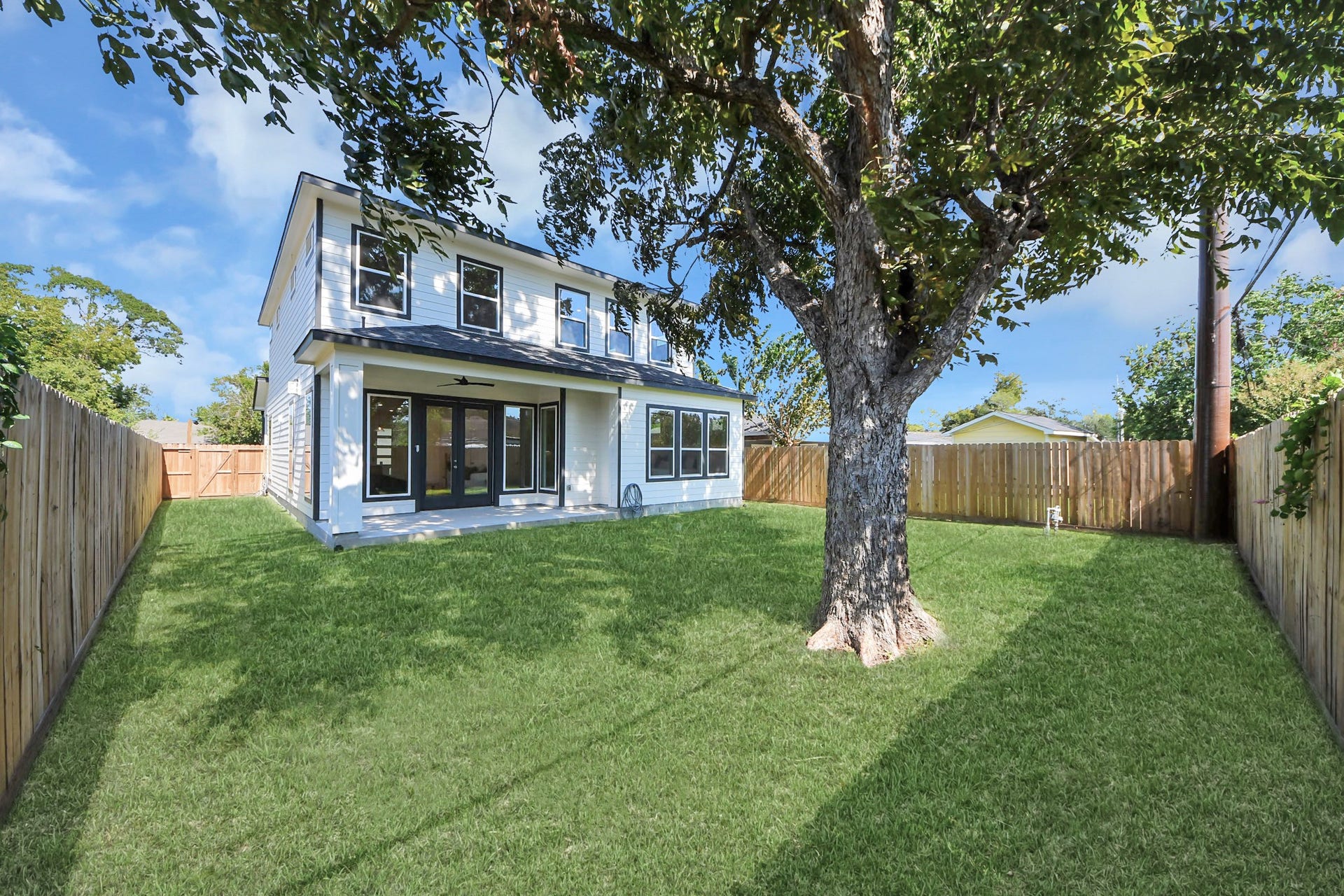 8521 Friendship Road, Houston, TX 77080 8521 Friendship Road, Houston, TX 77080