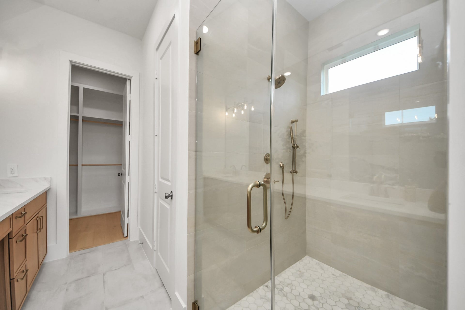 8521 Friendship Road, Houston, TX 77080 8521 Friendship Road, Houston, TX 77080