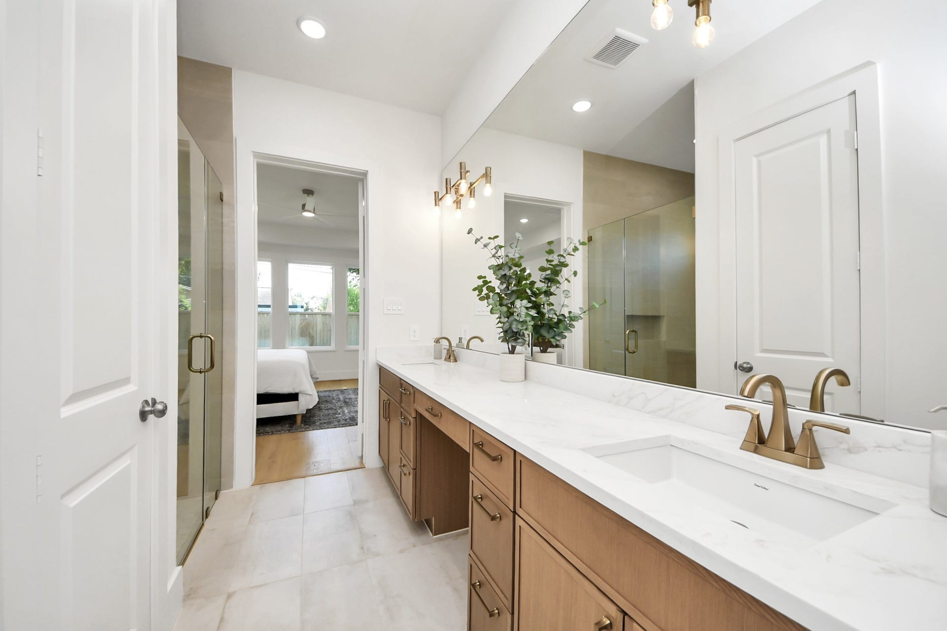 8521 Friendship Road, Houston, TX 77080 8521 Friendship Road, Houston, TX 77080