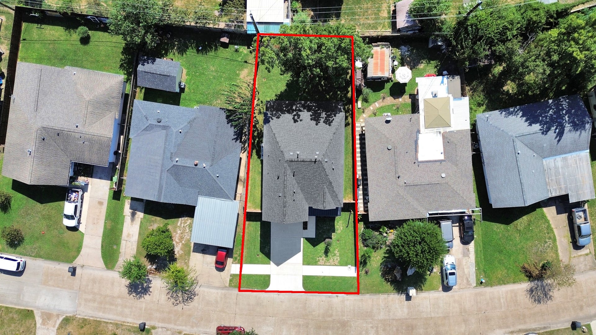 8521 Friendship Road, Houston, TX 77080 8521 Friendship Road, Houston, TX 77080
