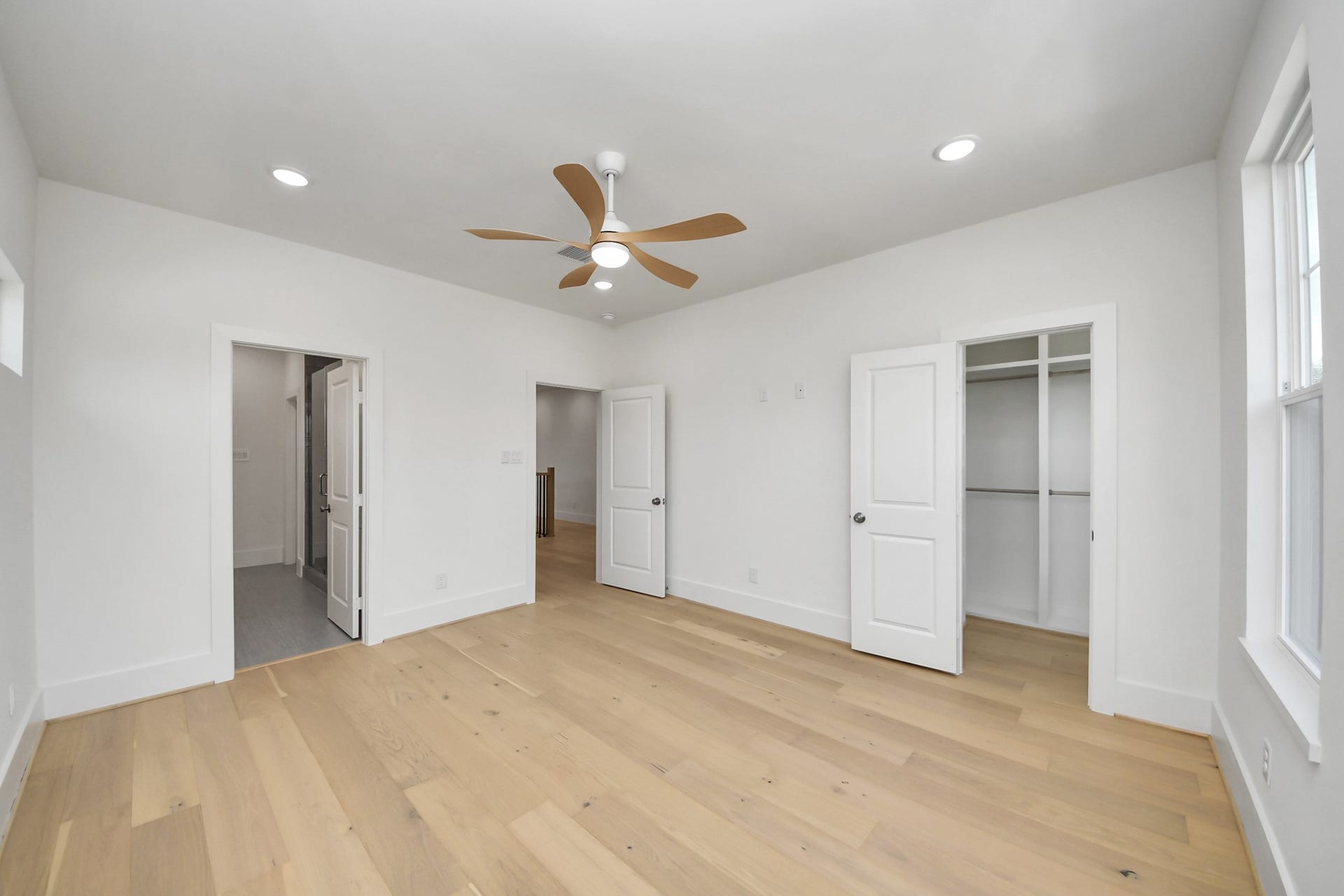 8521 Friendship Road, Houston, TX 77080 8521 Friendship Road, Houston, TX 77080