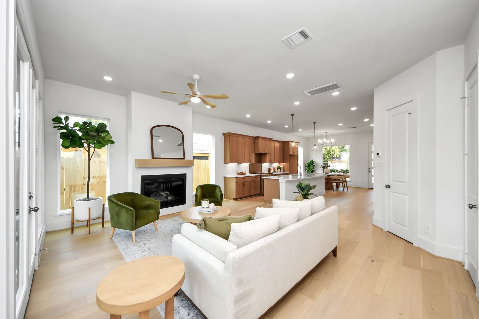 8521 Friendship Road, Houston, TX 77080 8521 Friendship Road, Houston, TX 77080