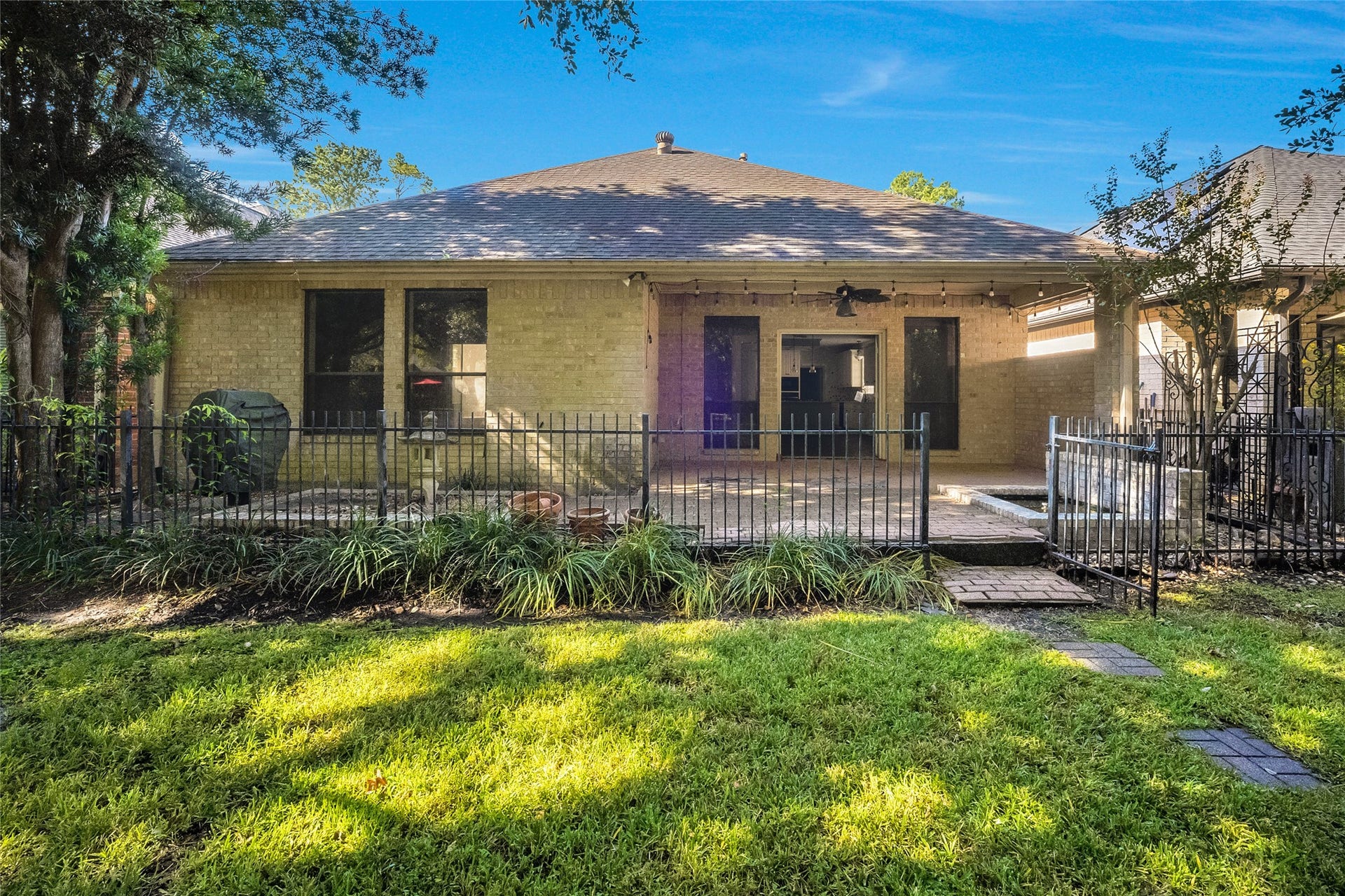 14422 Reissen Lane, Houston, TX 77069 14422 Reissen Lane, Houston, TX 77069