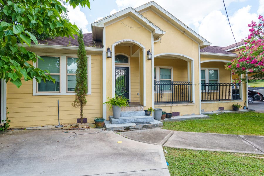 Property photo for 2106 Bertrand Street, Houston, TX