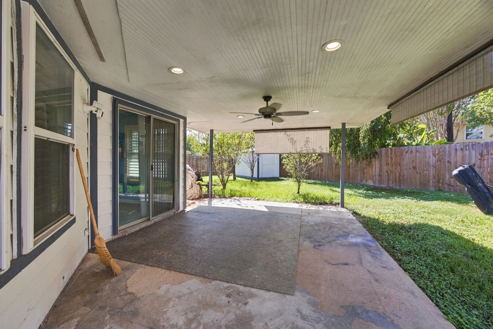 Large covered patio.