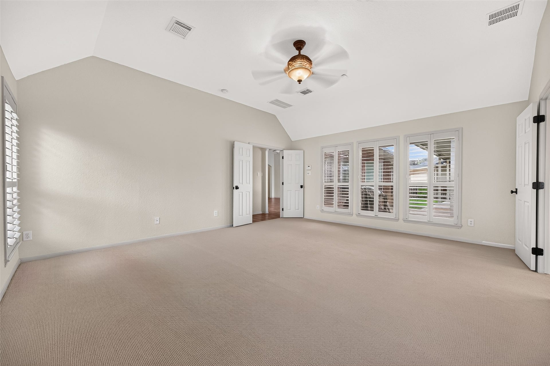 5242 Fountainbrook Lane, Sugar Land, TX 77479 5242 Fountainbrook Lane, Sugar Land, TX 77479