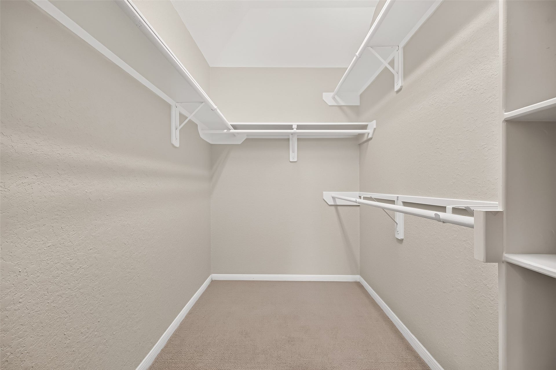 5242 Fountainbrook Lane, Sugar Land, TX 77479 5242 Fountainbrook Lane, Sugar Land, TX 77479