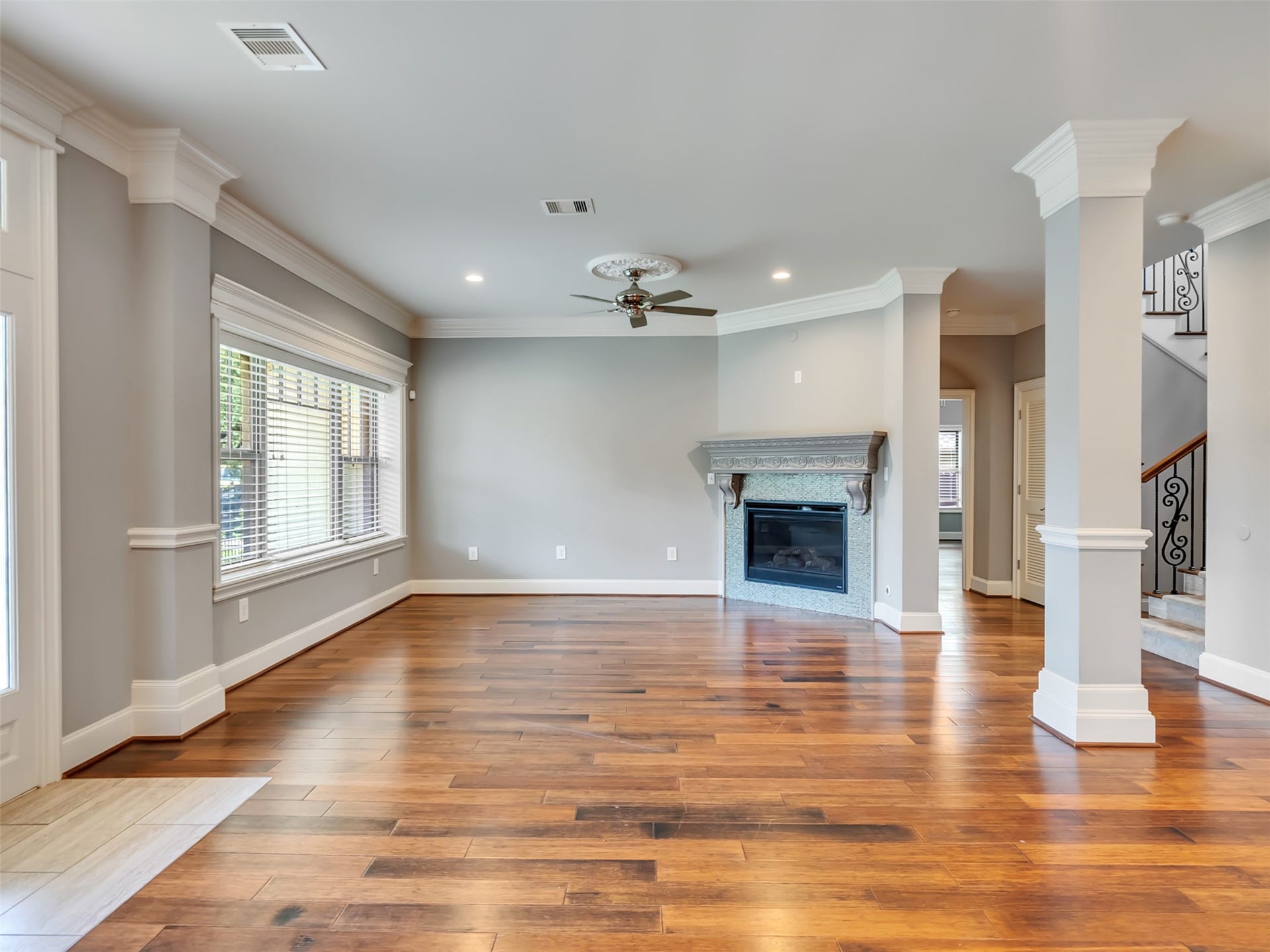4708 McKinney Street, Houston, TX 77023 4708 McKinney Street, Houston, TX 77023