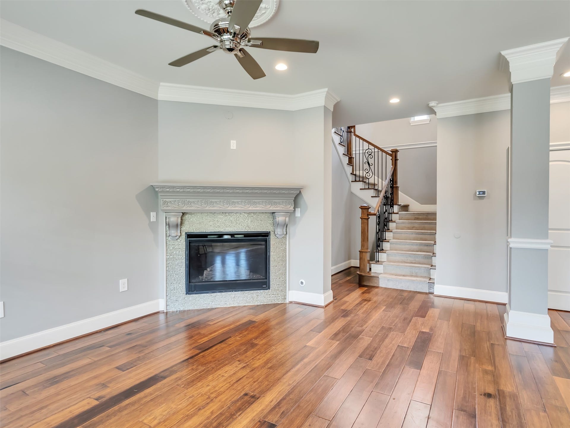 4708 McKinney Street, Houston, TX 77023 4708 McKinney Street, Houston, TX 77023