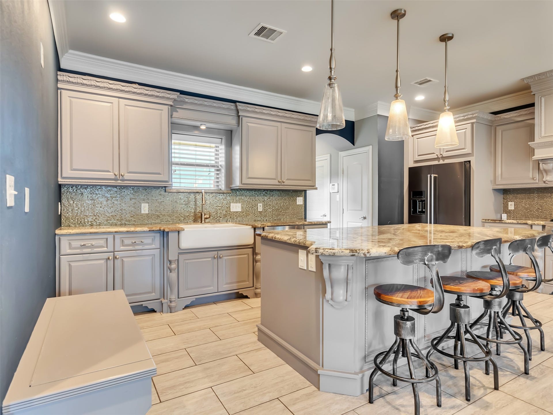 4708 McKinney Street, Houston, TX 77023 4708 McKinney Street, Houston, TX 77023