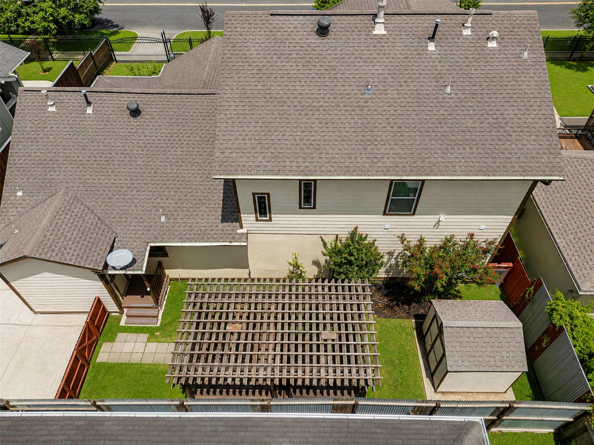 4708 McKinney Street, Houston, TX 77023 4708 McKinney Street, Houston, TX 77023