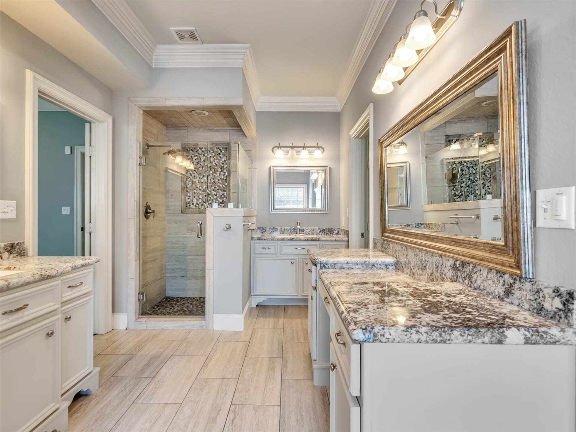4708 McKinney Street, Houston, TX 77023 4708 McKinney Street, Houston, TX 77023