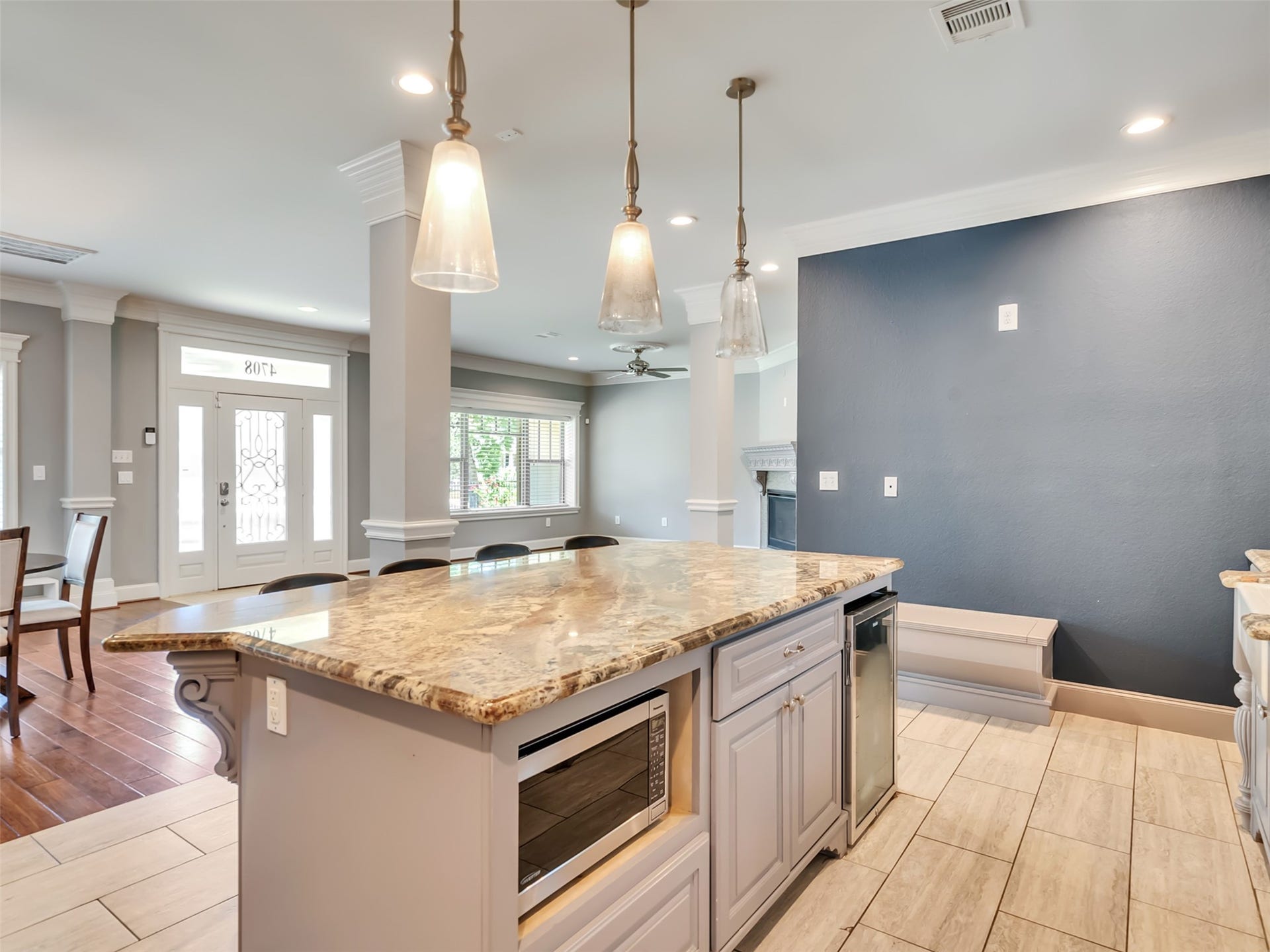 4708 McKinney Street, Houston, TX 77023 4708 McKinney Street, Houston, TX 77023