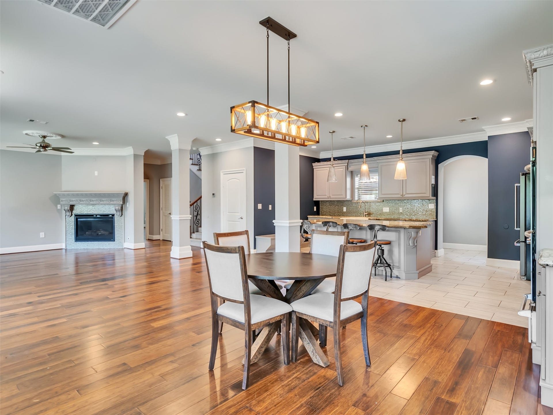 4708 McKinney Street, Houston, TX 77023 4708 McKinney Street, Houston, TX 77023