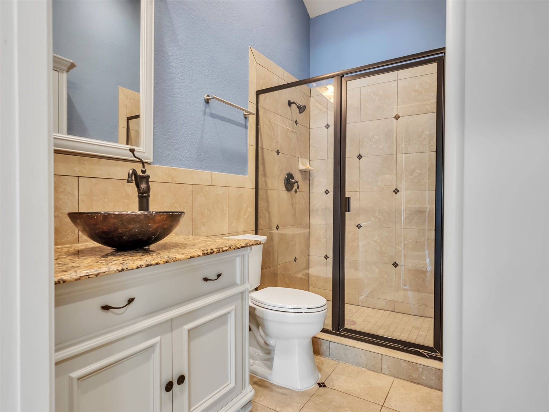 4708 McKinney Street, Houston, TX 77023 4708 McKinney Street, Houston, TX 77023