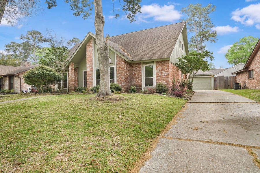 Property photo for 2918 Laurel Fork Drive, Kingwood, TX
