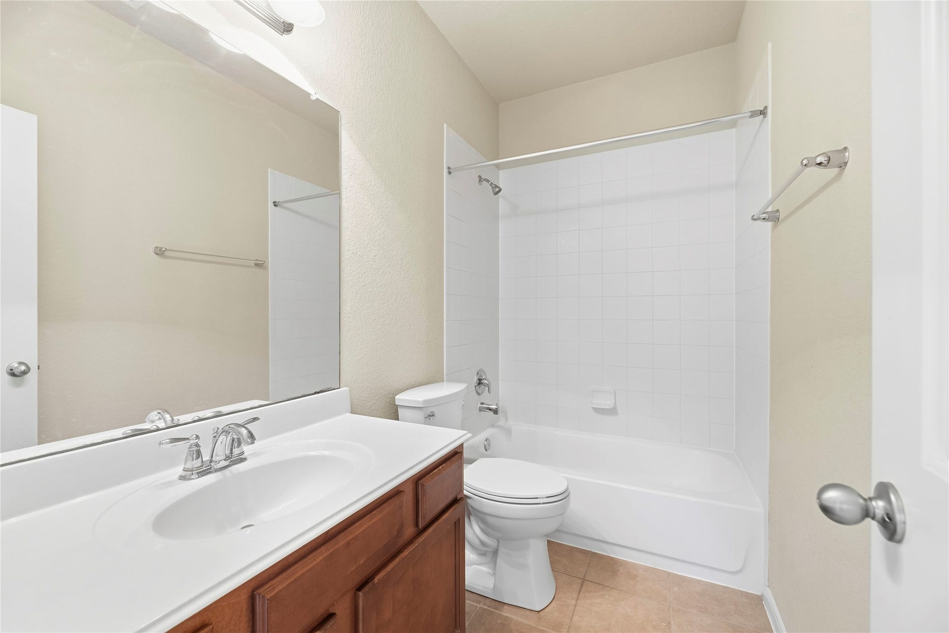 18803 Cove Mill Lane, Cypress, TX 77433 Secondary bathroom.