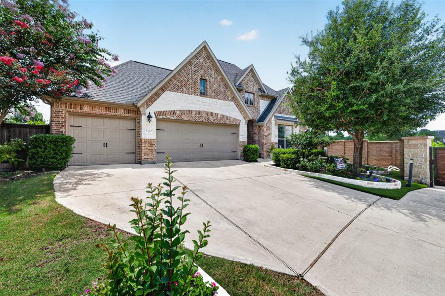 Property photo for 6702 Pioneer Trail, Katy, TX