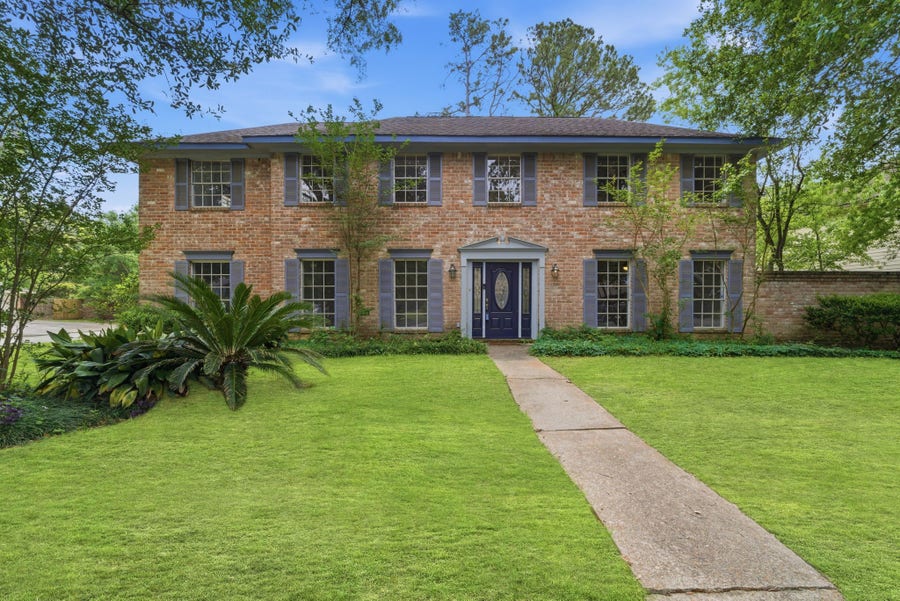 Property photo for 8131 Theisswood Road, Spring, TX
