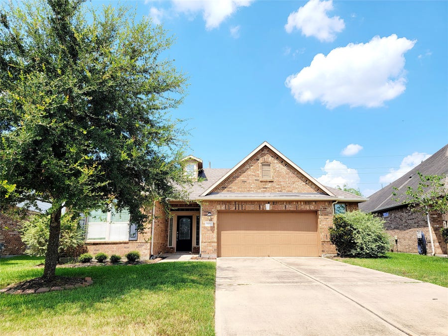 Property photo for 9415 Harmony Lake Lane, Rosenberg, TX