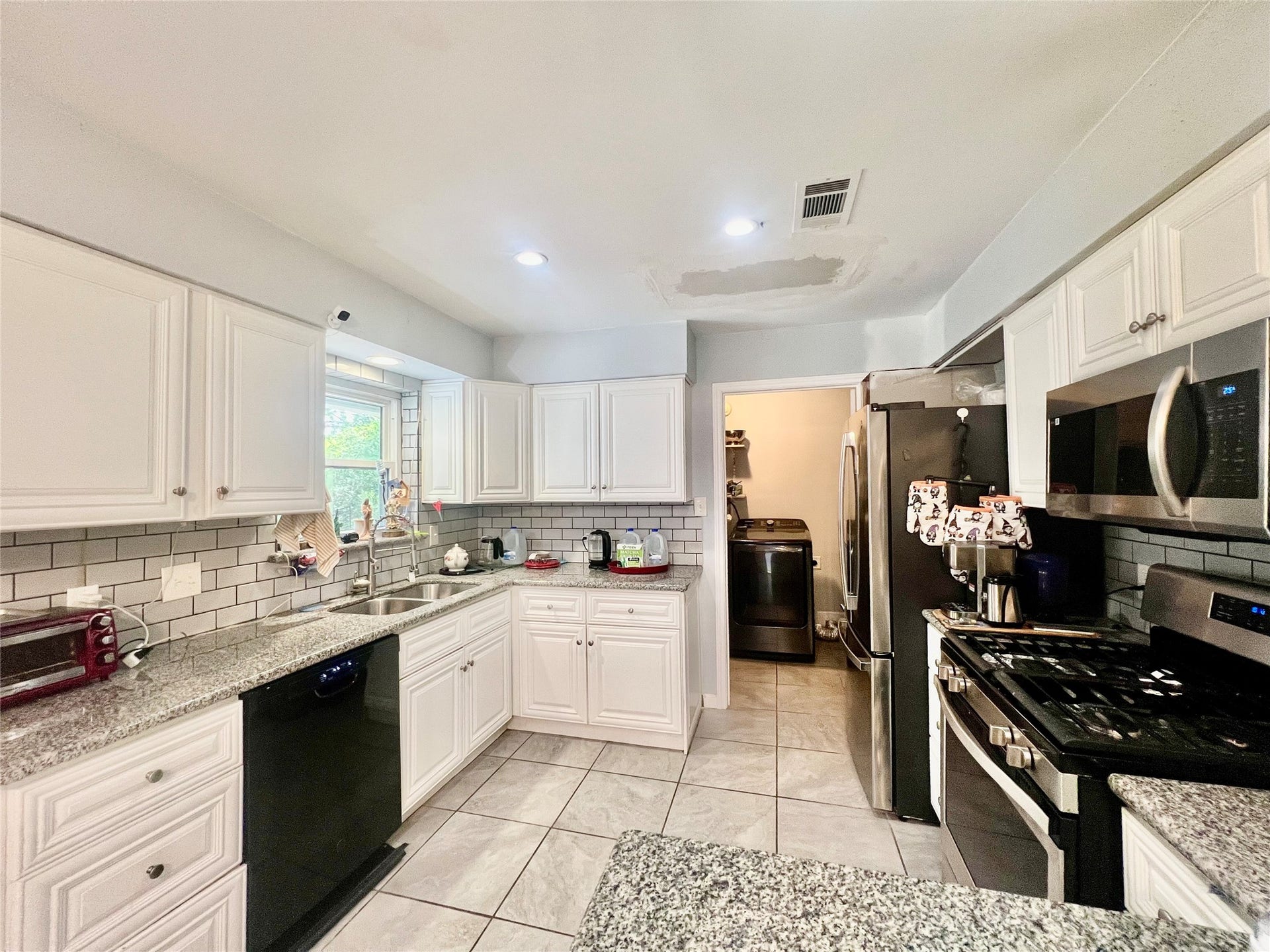18326 Cape Bahamas Lane, Nassau Bay, TX 77058 18326 Cape Bahamas Lane, Nassau Bay, TX 77058