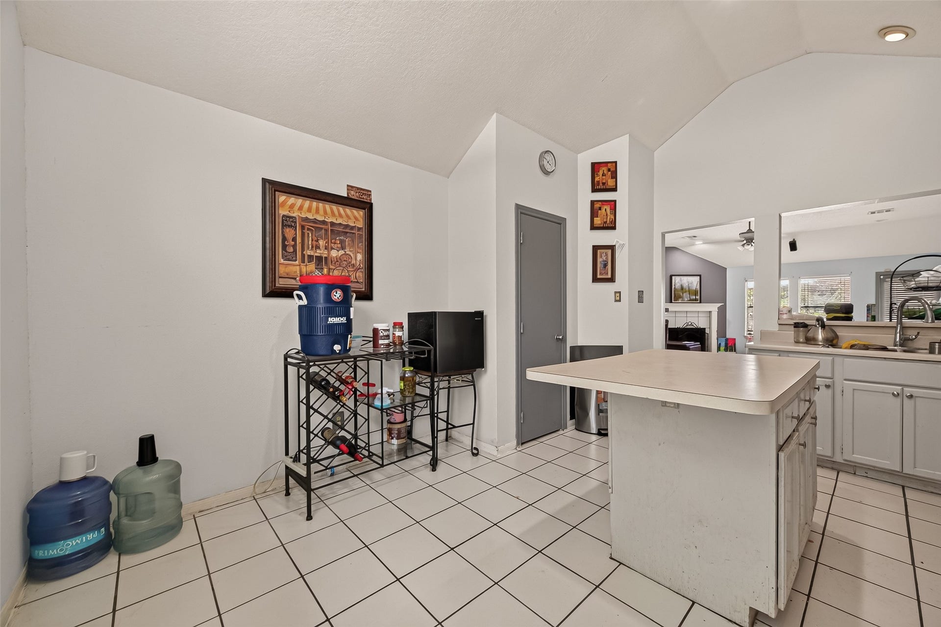 3002 Overland Trail, Dickinson, TX 77539 3002 Overland Trail, Dickinson, TX 77539