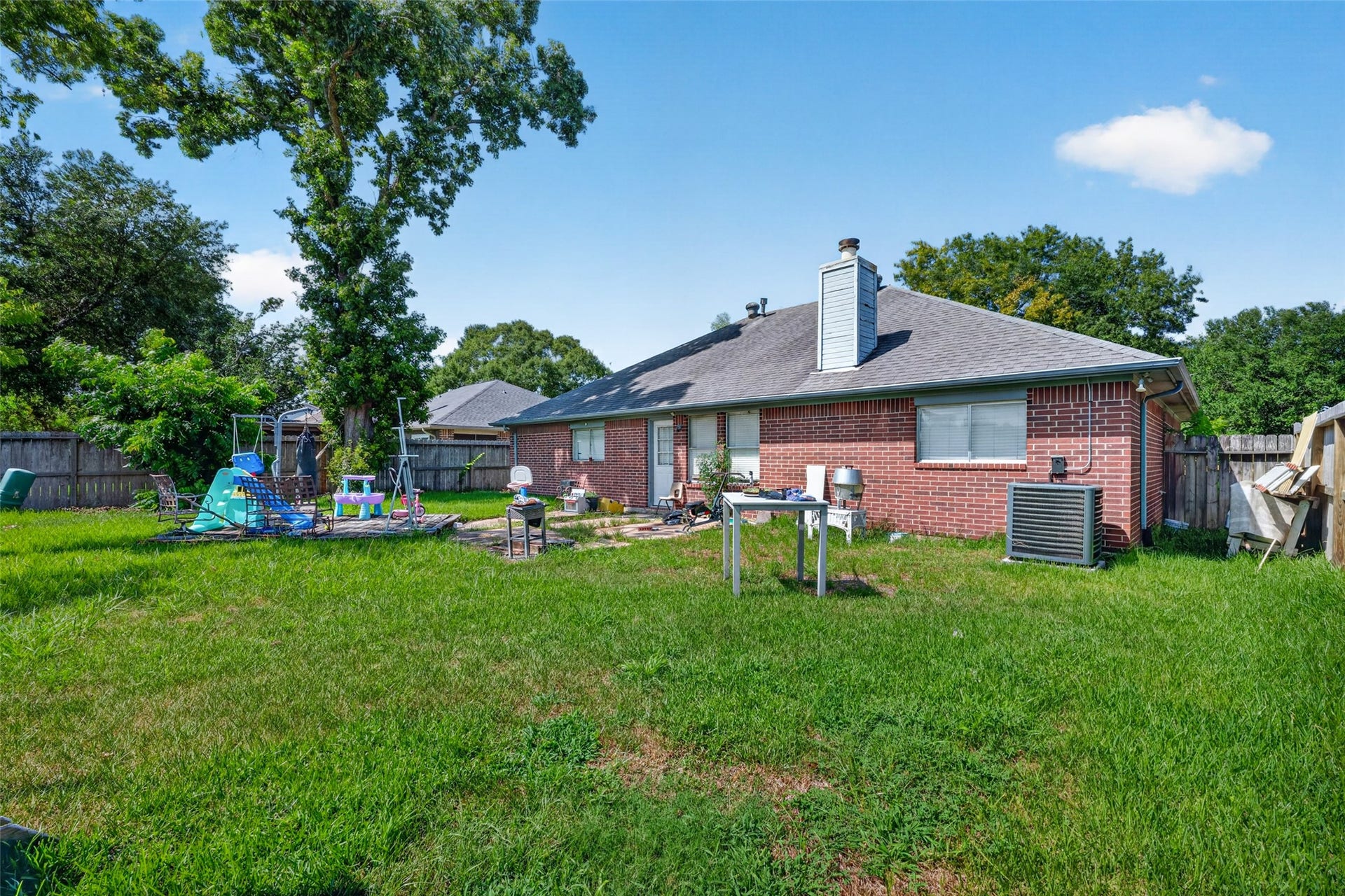 3002 Overland Trail, Dickinson, TX 77539 3002 Overland Trail, Dickinson, TX 77539