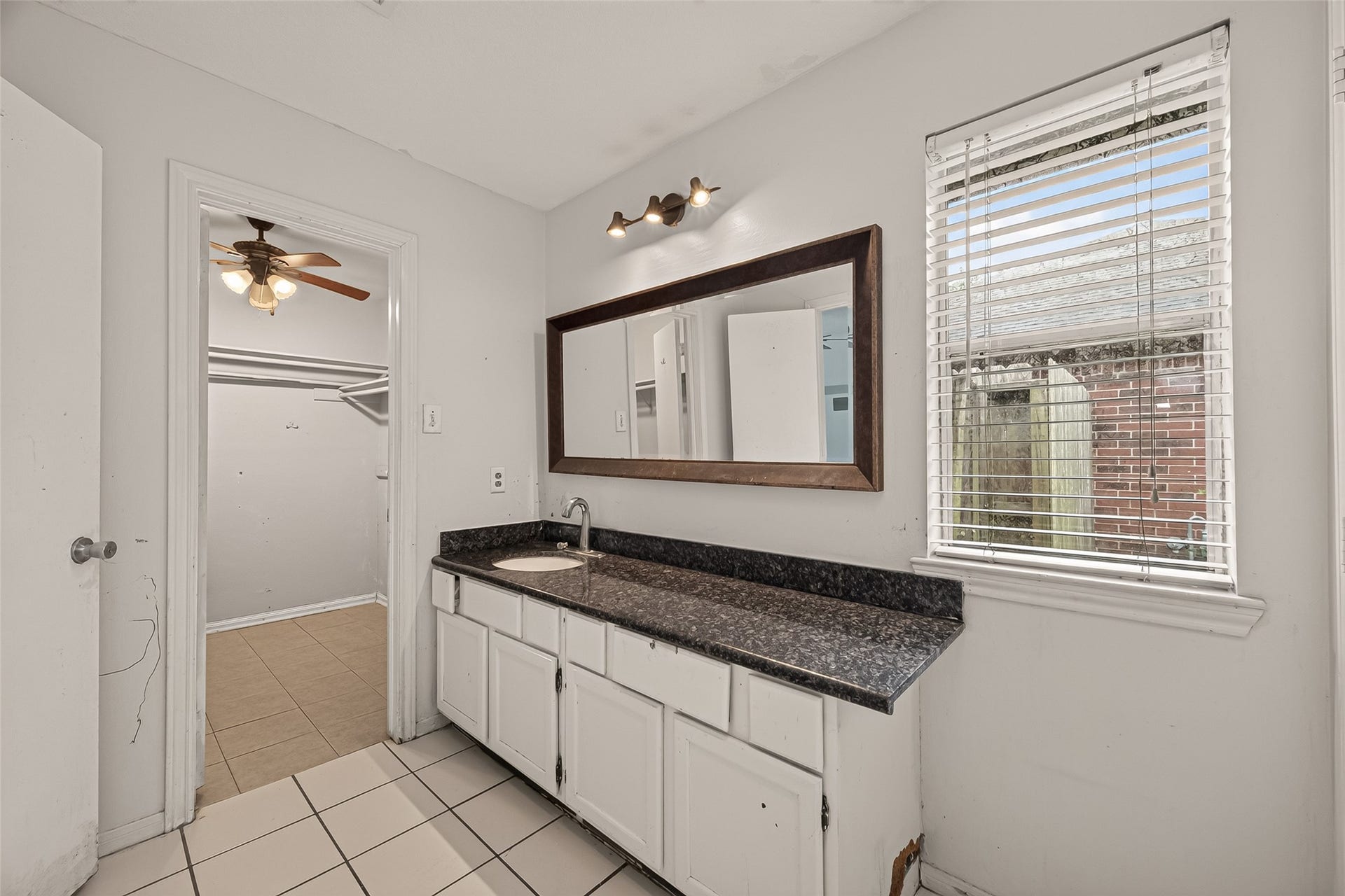 3002 Overland Trail, Dickinson, TX 77539 3002 Overland Trail, Dickinson, TX 77539