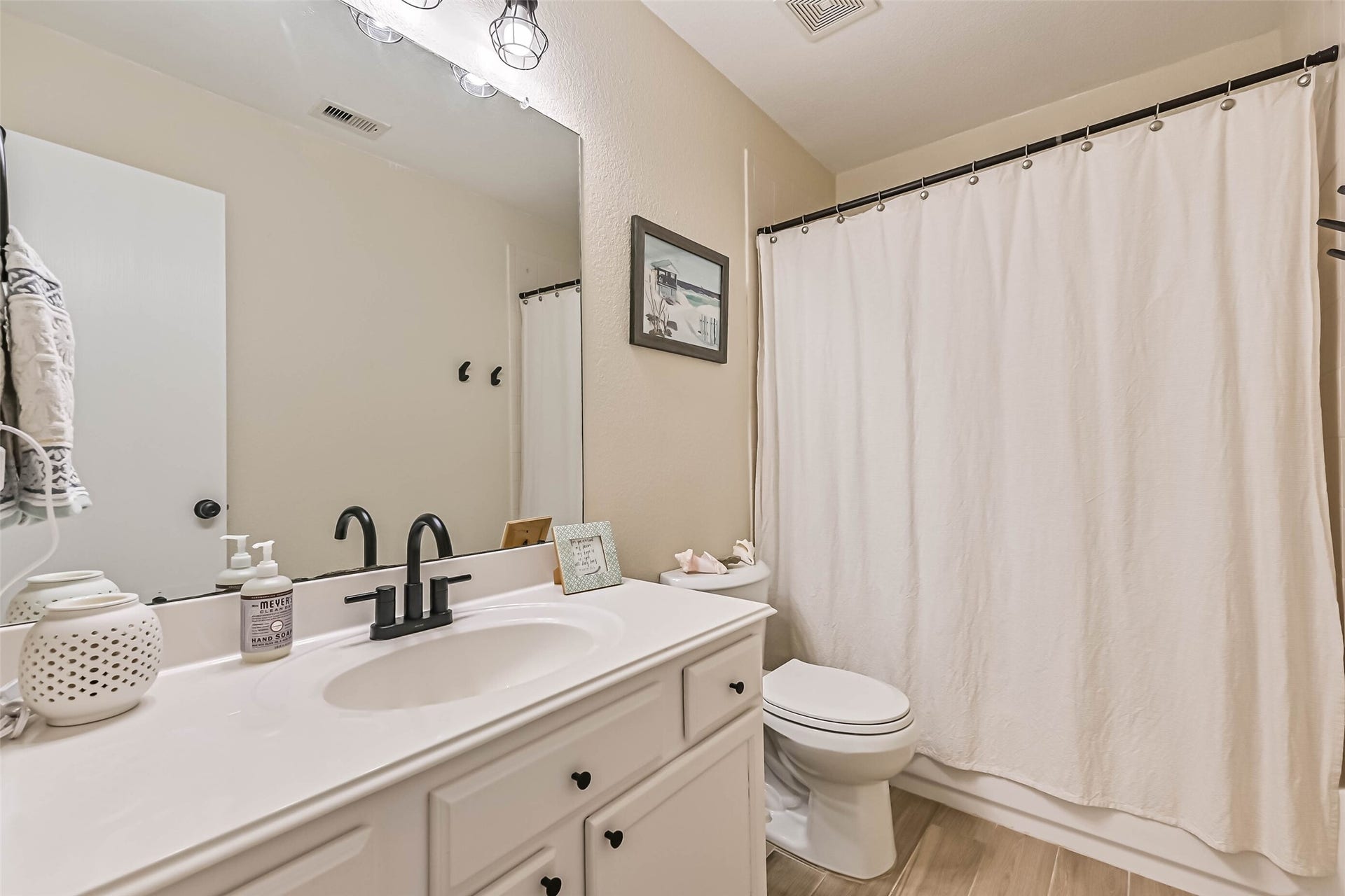 Secondary bathroom