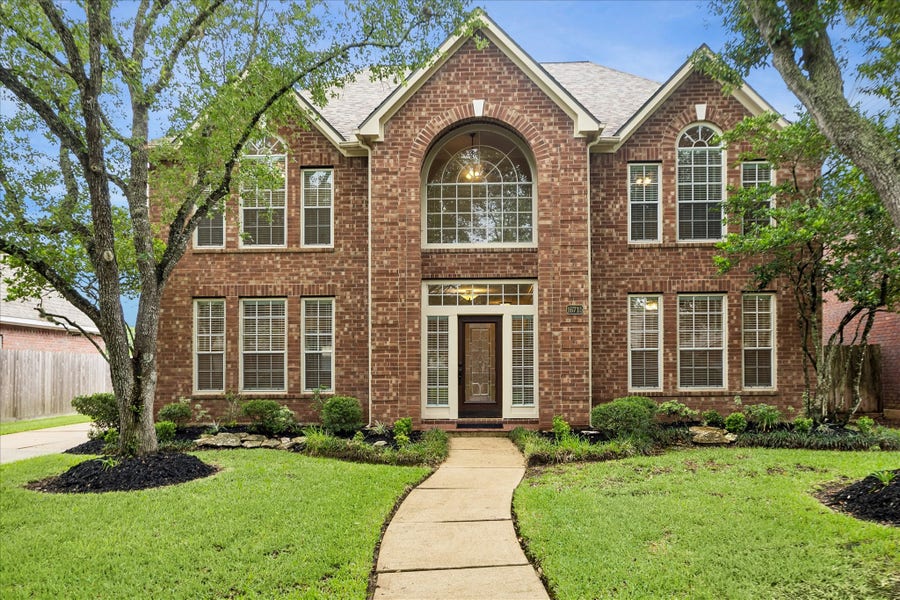 Property photo for 16715 Colony Terrace Drive, Sugar Land, TX