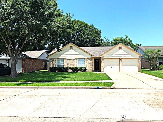 Property photo for 12706 Nantucket Drive, Sugar Land, TX