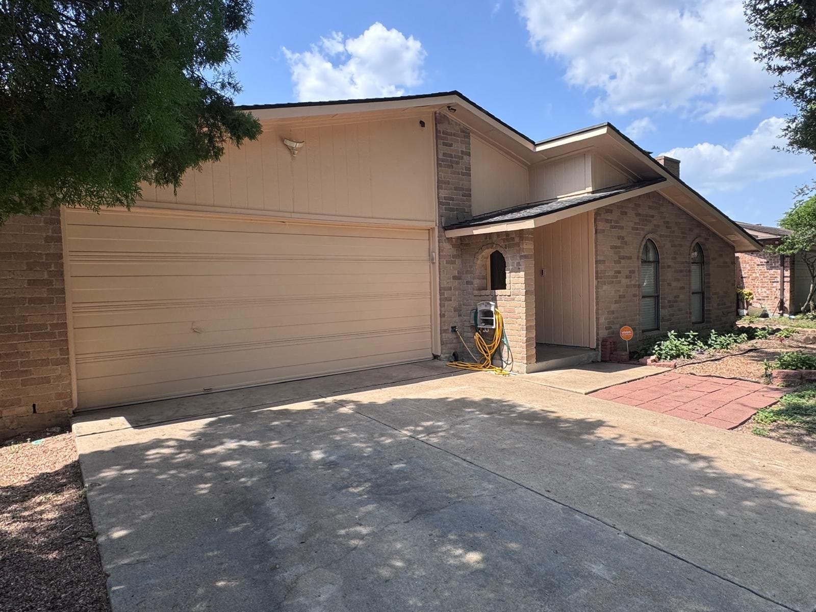 15602 Camino Del Sol Drive, Houston, TX 77083 15602 Camino Del Sol Drive, Houston, TX 77083