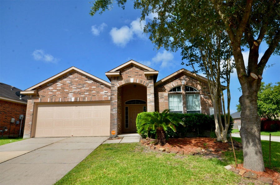 Property photo for 23527 Maple Vista Lane, Spring, TX