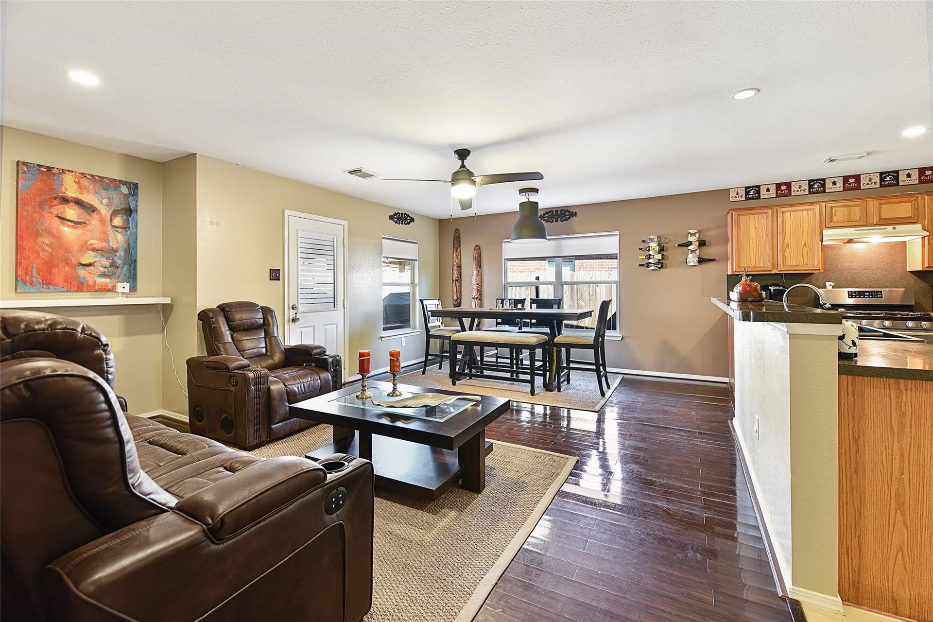 18114 Hanover Glen Lane, Richmond, TX 77407 Corner view of the living room before the recent neutral paint