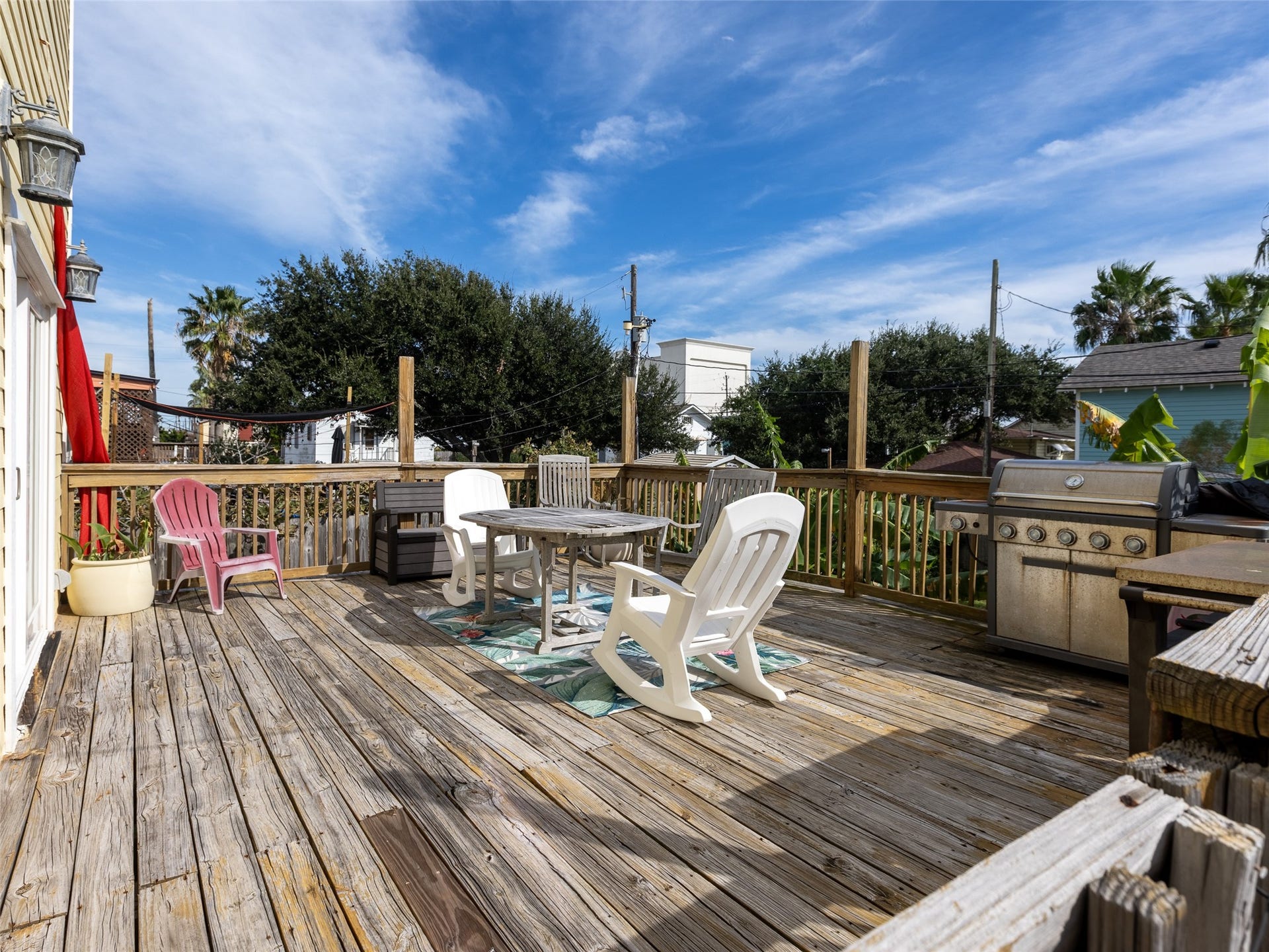 1817 Avenue O, Galveston, TX 77550 Large deck