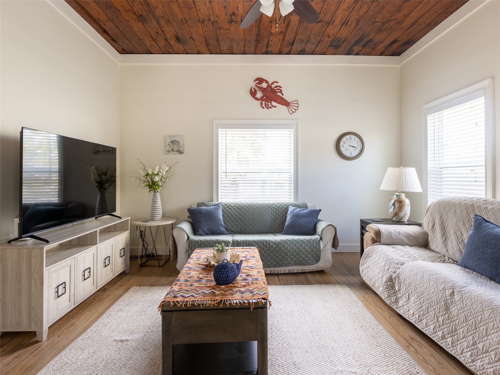 1817 Avenue O, Galveston, TX 77550 Cozy tv room