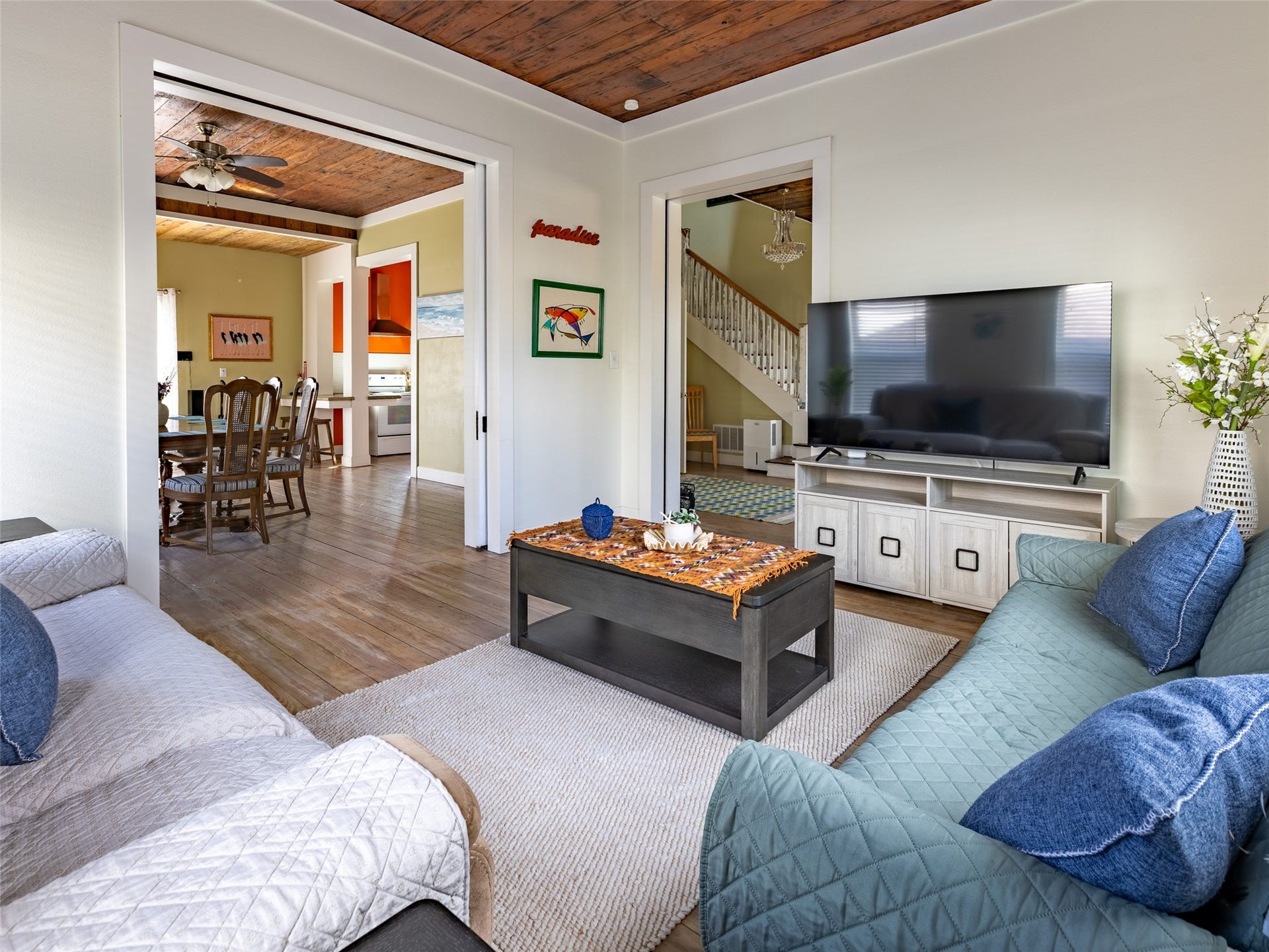 1817 Avenue O, Galveston, TX 77550 Cozy TV room